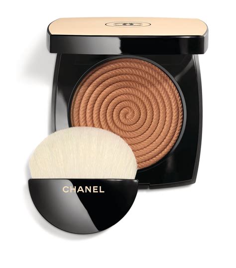 chanel les beiges illuminating powder.